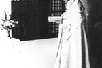 Stepinac zatvara klauzuru samostana Karmela bosonogih karmelićanki u Brezovici pokraj Zagreba 15. travnja 1944.
